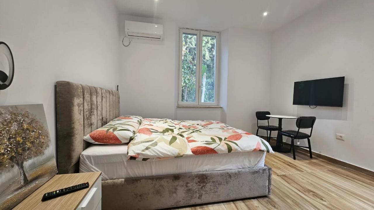 Vila 21 At Blloku Area Tirana Exterior photo